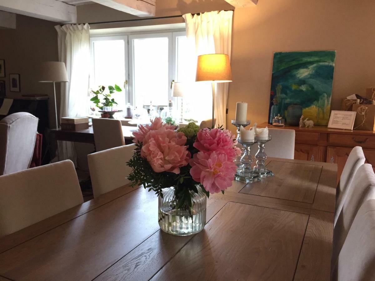 Les Aiguieres En Provence Bed & Breakfast ซูซ-ลา-รุส ภายนอก รูปภาพ