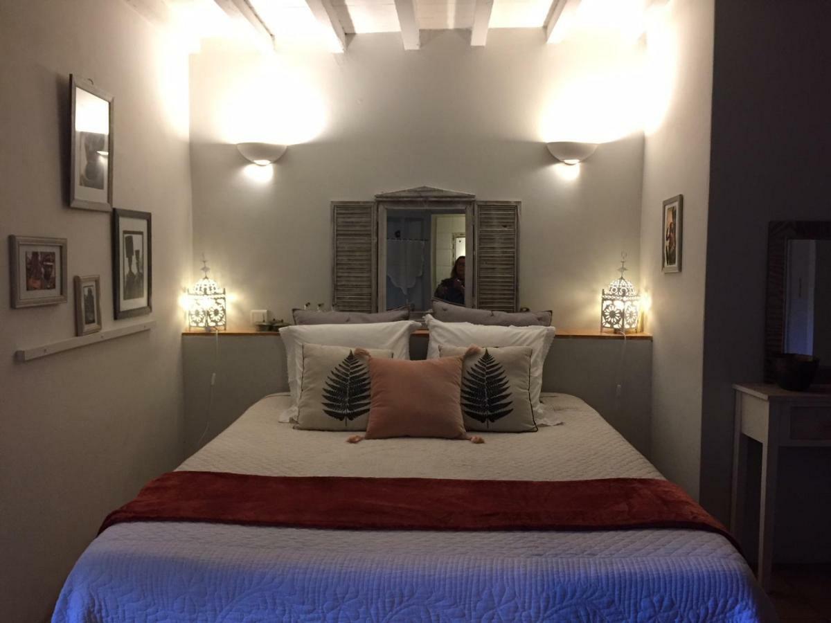 Les Aiguieres En Provence Bed & Breakfast ซูซ-ลา-รุส ภายนอก รูปภาพ
